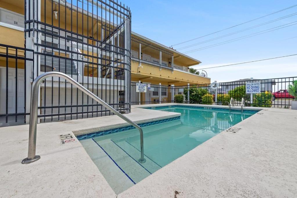 Ferienwohnung Perfect Location 1Br Pool Parking Outside Area 8 Myrtle Beach Exterior foto